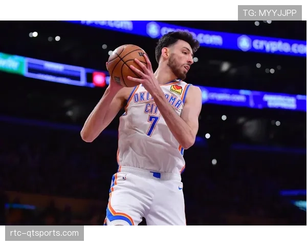 NBA官方奖项:雷霆队切特·霍姆格伦当选年度最佳防守球员